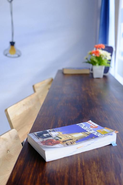 Hostel Dee Marc Chiang Mai Zewnętrze zdjęcie