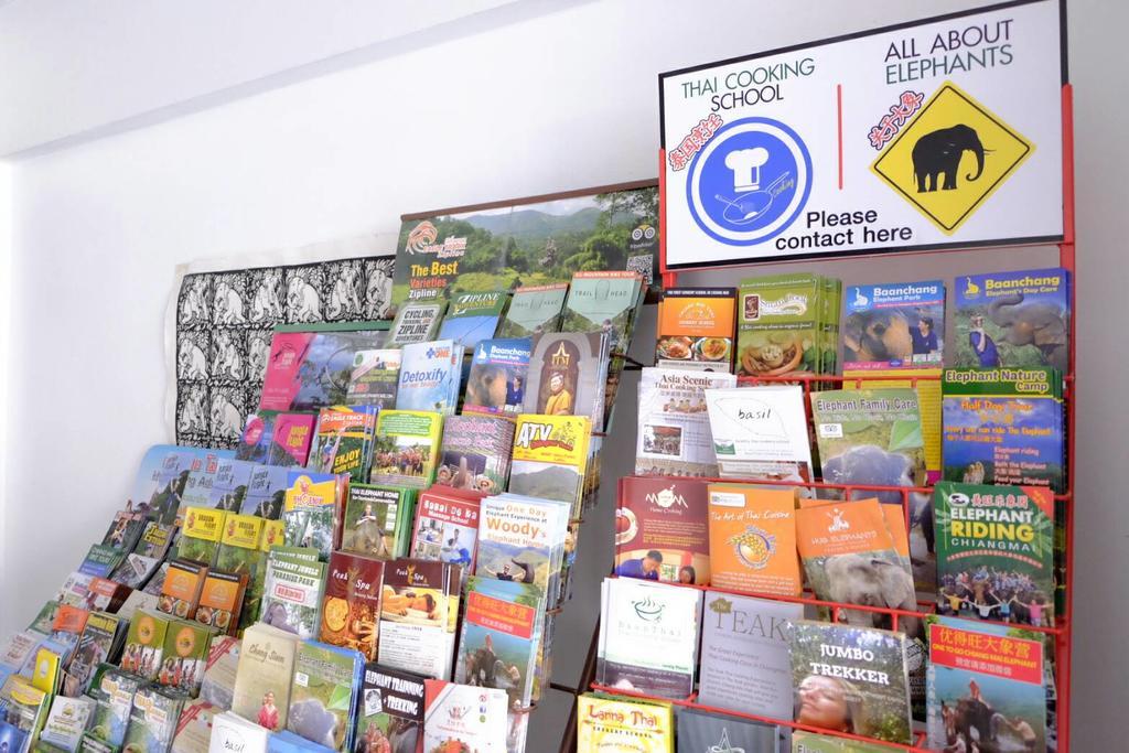Hostel Dee Marc Chiang Mai Zewnętrze zdjęcie