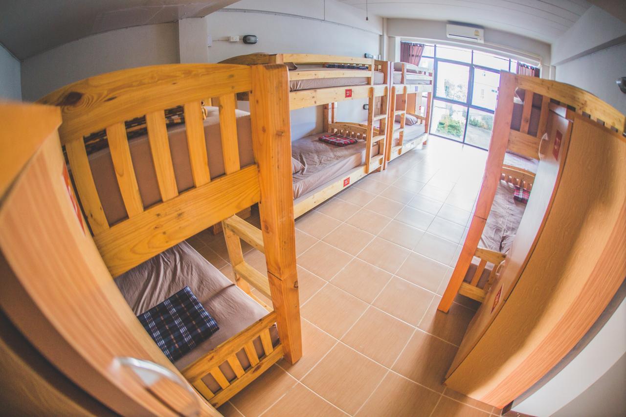 Hostel Dee Marc Chiang Mai Zewnętrze zdjęcie