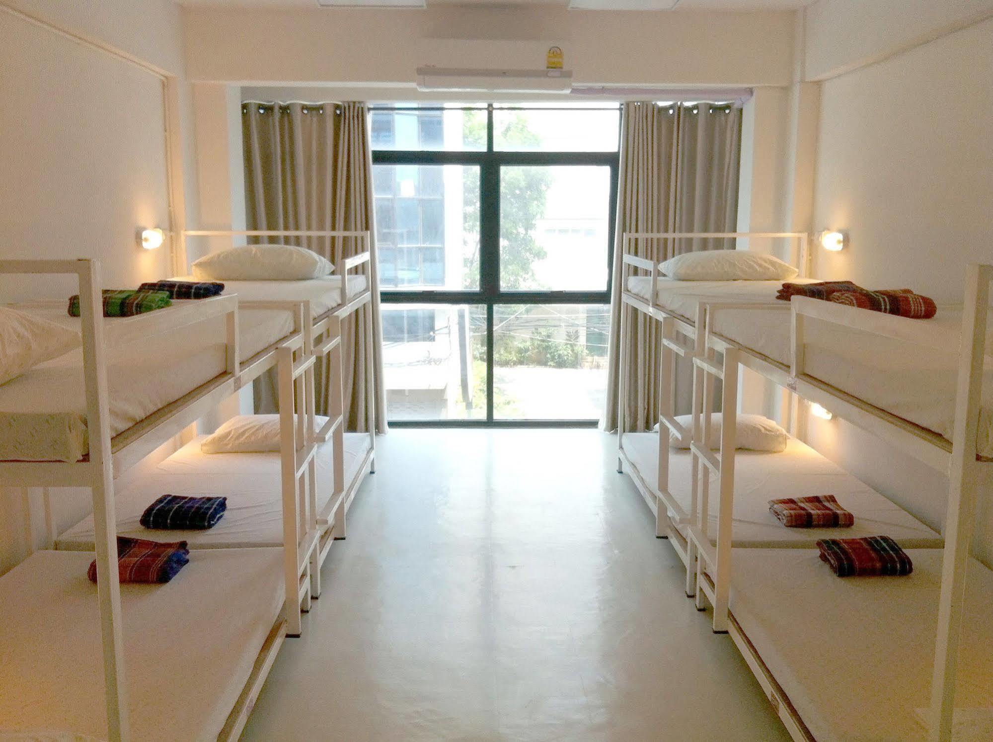 Hostel Dee Marc Chiang Mai Zewnętrze zdjęcie